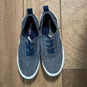 Blue sperry tennis shoes size 6.5m in good used condition